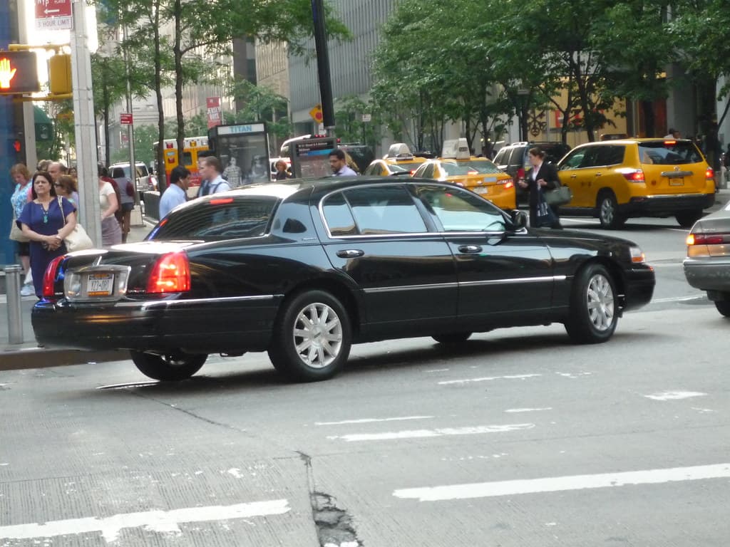 Luxury Car Service in Vancouver BC for Any Destination