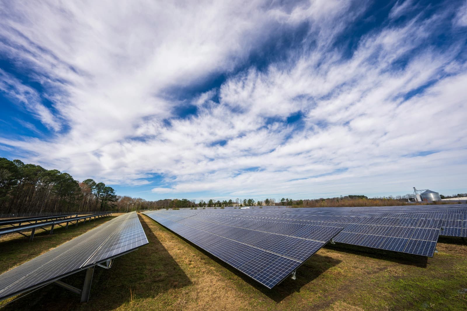 How Commercial Solar Panels Derby Improve Energy Independence