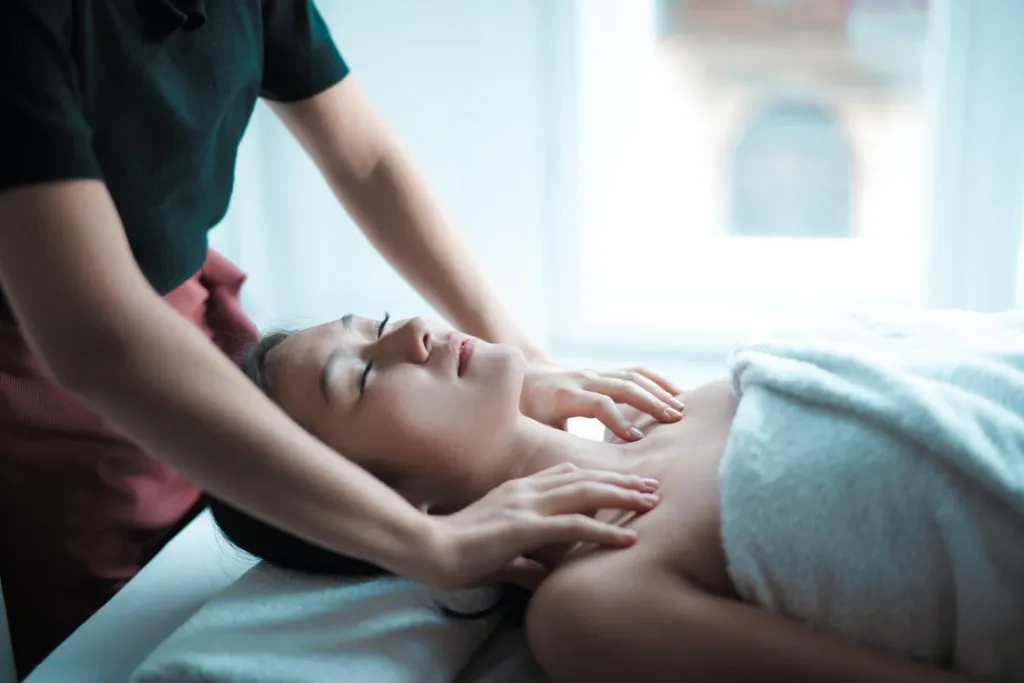 massage2-scaled.jpg