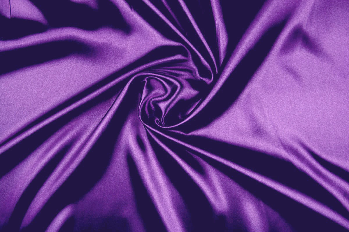Waarom satijn de perfecte keuze is voor luxe textiel